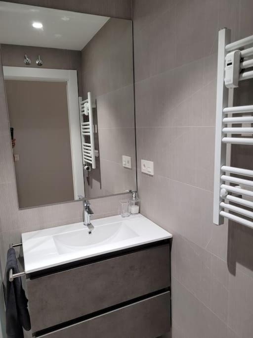 Apartamento Azabache Zaragoza Dış mekan fotoğraf