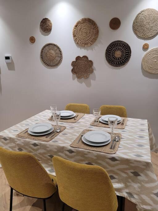 Apartamento Azabache Zaragoza Dış mekan fotoğraf